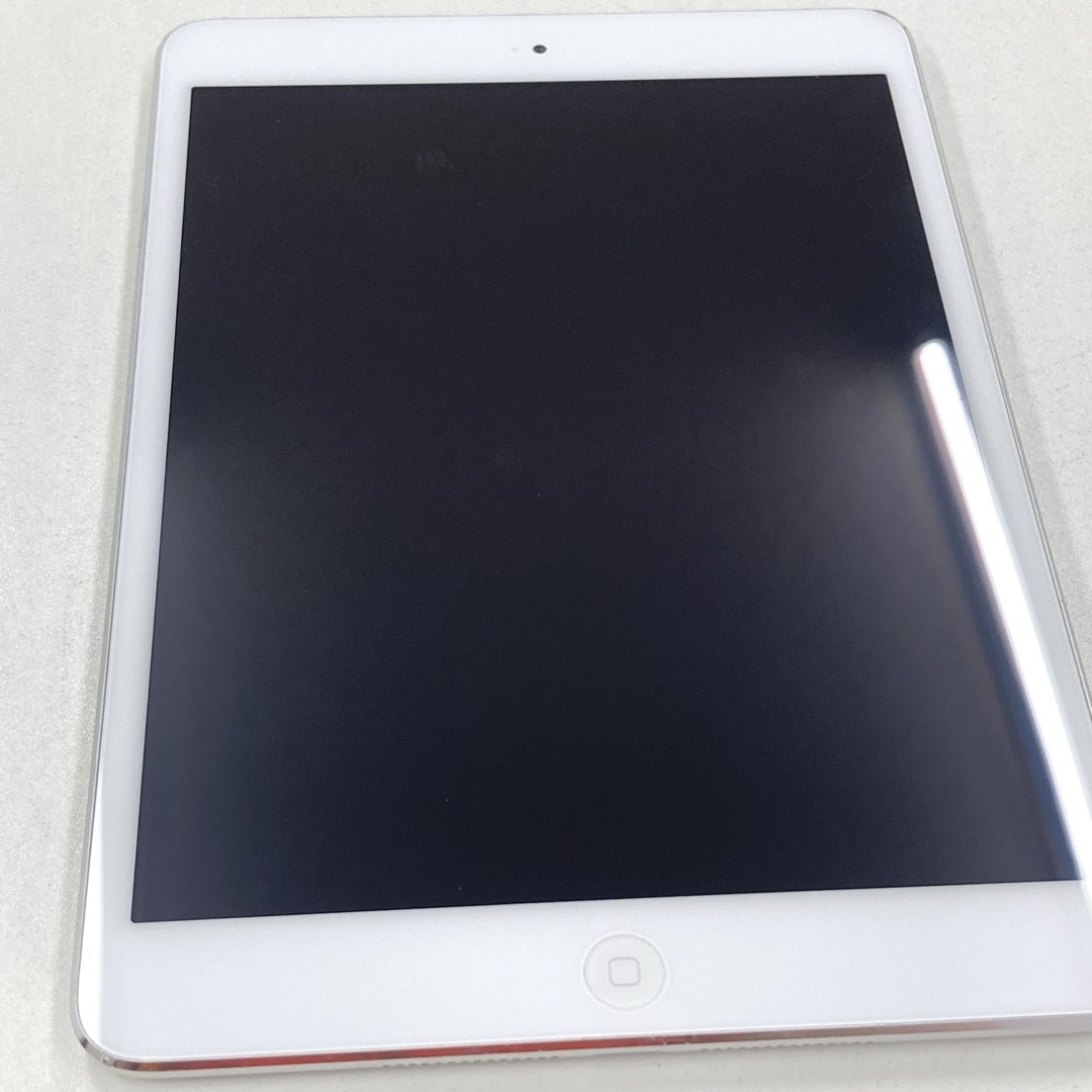 iPad(アイパッド)のApple iPad Wi-Fiモデル mini 2 （16GB） アイパッド スマホ/家電/カメラのPC/タブレット(タブレット)の商品写真