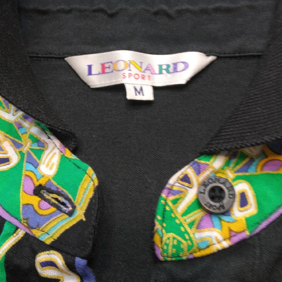 LEONARD(レオナール)のレオナール☘️シャツ☘️美品☘️ レディースのトップス(ポロシャツ)の商品写真