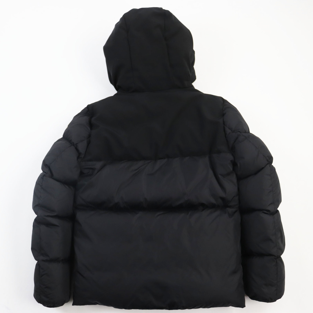 MONCLER(モンクレール)の美品●MONCLER モンクレール 18-19AW MONTCLAR モンクラ ロゴ刺繡 ロゴワッペン付き フーデッドダウンジャケット ブラック 1 正規品 メンズ メンズのジャケット/アウター(ダウンジャケット)の商品写真