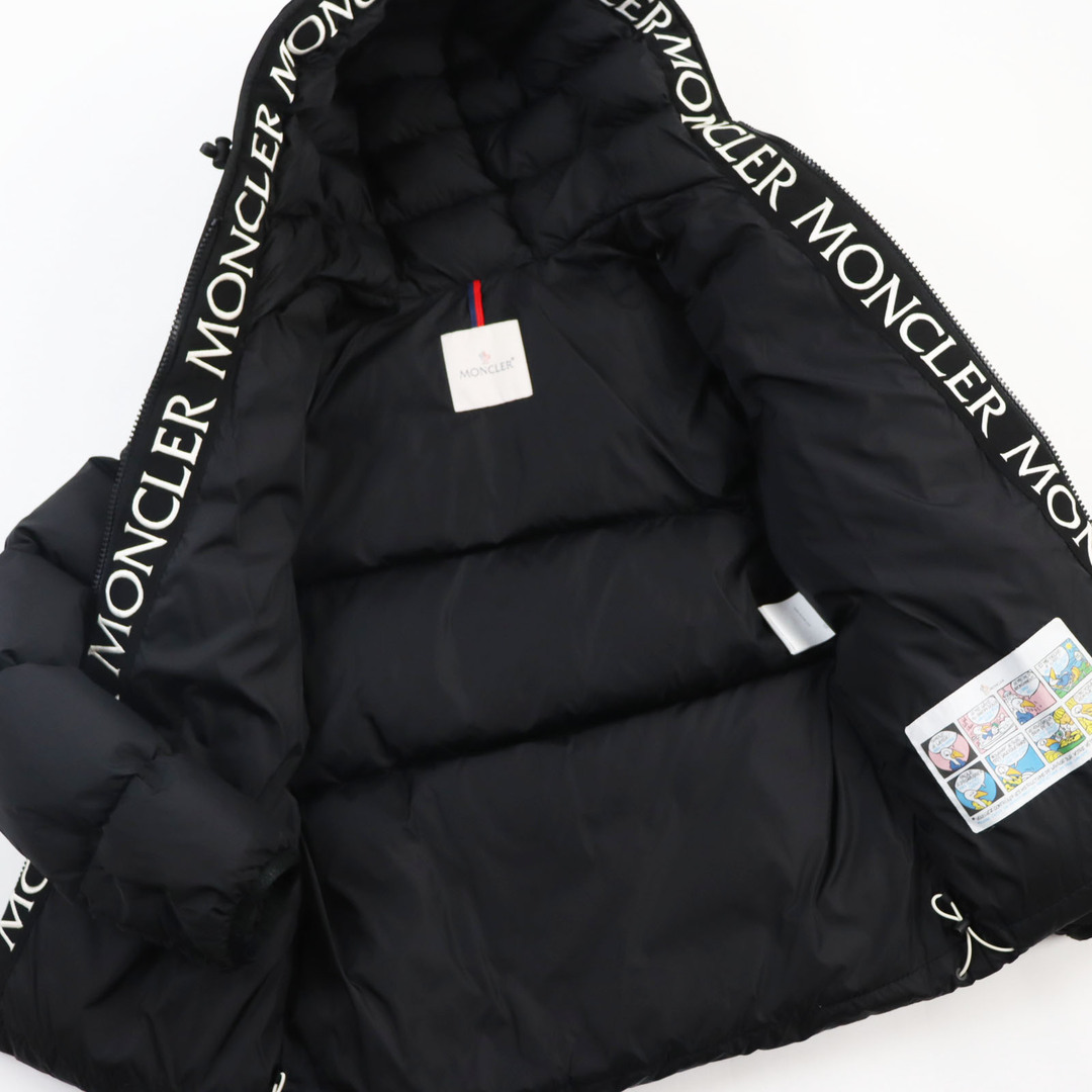 MONCLER(モンクレール)の美品●MONCLER モンクレール 18-19AW MONTCLAR モンクラ ロゴ刺繡 ロゴワッペン付き フーデッドダウンジャケット ブラック 1 正規品 メンズ メンズのジャケット/アウター(ダウンジャケット)の商品写真