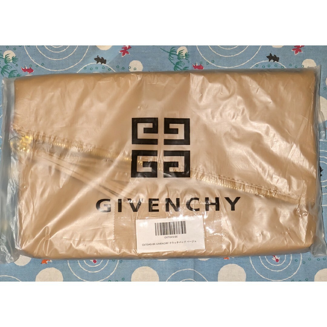 GIVENCHY(ジバンシィ)の【海外限定ノベルティ】GIVENCHY  2wayクラッチバッグ & ショルダー レディースのバッグ(ショルダーバッグ)の商品写真