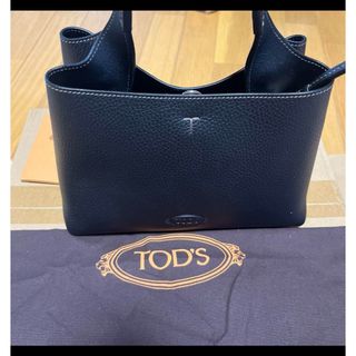 トッズ(TOD'S)の美品　トッズ　マイクロレザーバッグ　ブラック(ハンドバッグ)