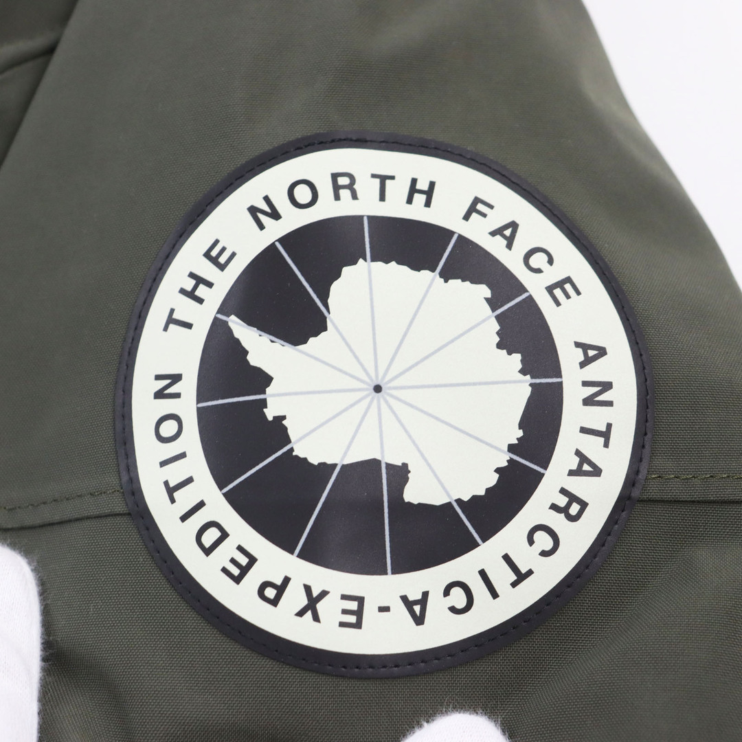 THE NORTH FACE(ザノースフェイス)の未使用品●THE NORTH FACE ザ・ノースフェイス ND92032 Antarctica Parka GORE-TEX ゴアテックス ファー ロゴワッペン付き フーデッドダウンジャケット ニュートープ M 正規品 メンズ メンズのジャケット/アウター(ダウンジャケット)の商品写真