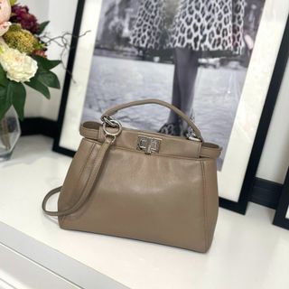 フェンディ(FENDI)の美品 FENDI フェンディ ミニピーカブー 2wayバッグ グレージュ(ハンドバッグ)