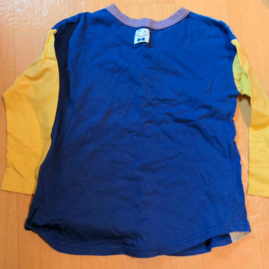 MOL(モル)のカフェ柄　MOL 長袖Tシャツ　110サイズ　モル　　中古 キッズ/ベビー/マタニティのキッズ服男の子用(90cm~)(Tシャツ/カットソー)の商品写真