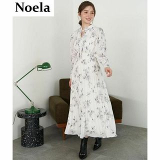 ノエラ(Noela)の【タグ付き未使用】Noela フラワープリーツワンピース(ロングワンピース/マキシワンピース)