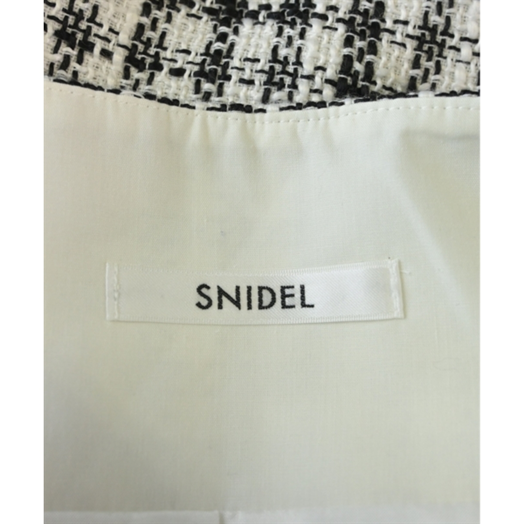 SNIDEL(スナイデル)のSNIDEL スナイデル ミニスカート 1(M位) 白x黒(チェック) 【古着】【中古】 レディースのスカート(ミニスカート)の商品写真