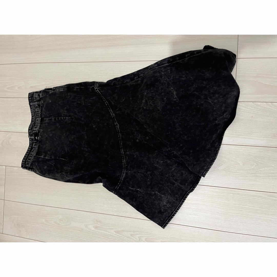 H&M(エイチアンドエム)のエイチアンドエム　ブラックスカート変形 レディースのスカート(ひざ丈スカート)の商品写真
