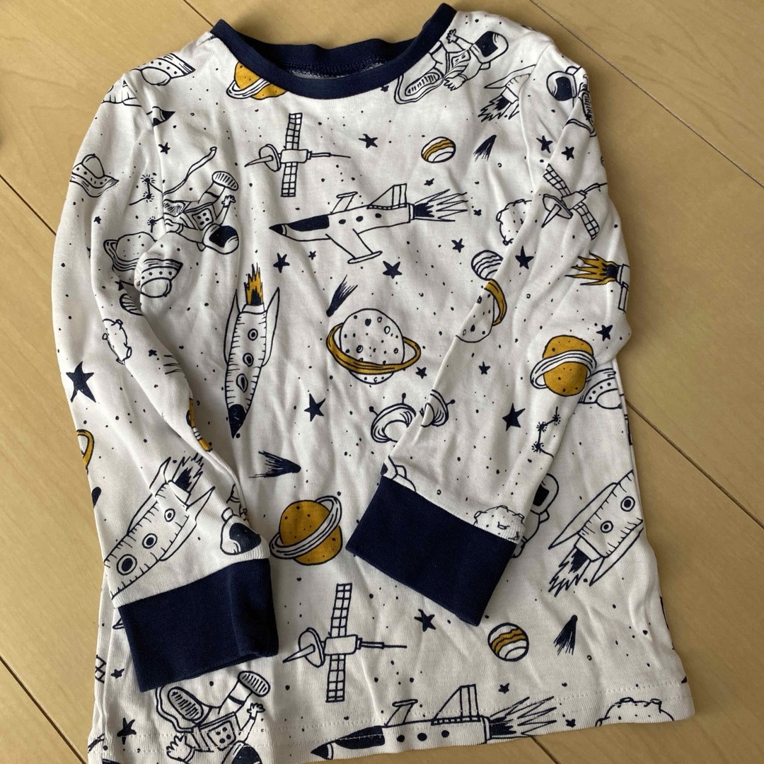 ZARA KIDS(ザラキッズ)のZARA H&M 長袖パジャマ上下セット　ロンT 長ズボン　まとめ　２枚セット キッズ/ベビー/マタニティのキッズ服男の子用(90cm~)(パジャマ)の商品写真