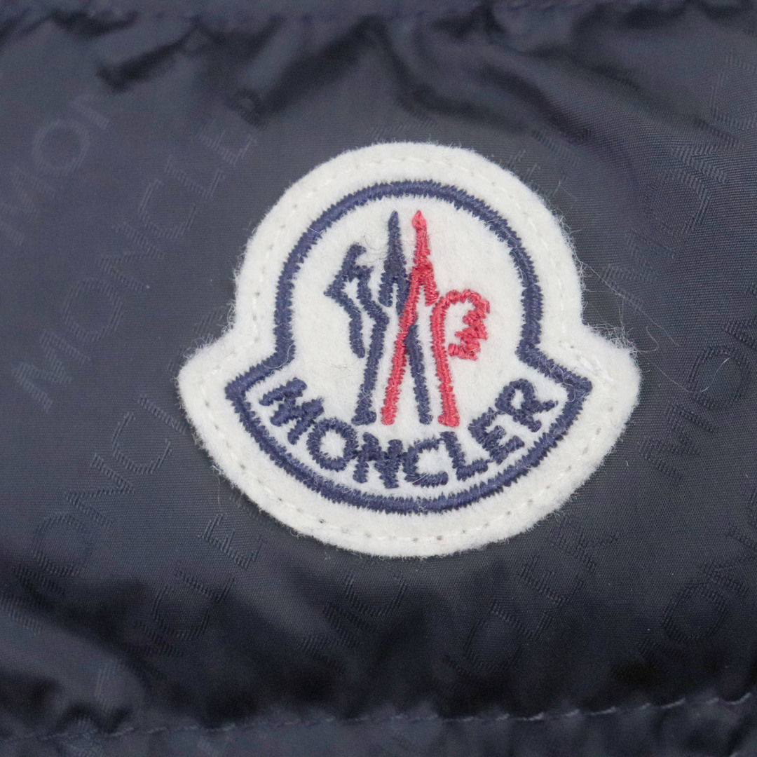 MONCLER(モンクレール)の極美品▼MONCLER モンクレール 2022年製 FER ロゴグラム 総柄 ロゴワッペン付き ダウンジャケット ネイビー ゴールド金具 00 国内正規品 レディース レディースのジャケット/アウター(ダウンジャケット)の商品写真