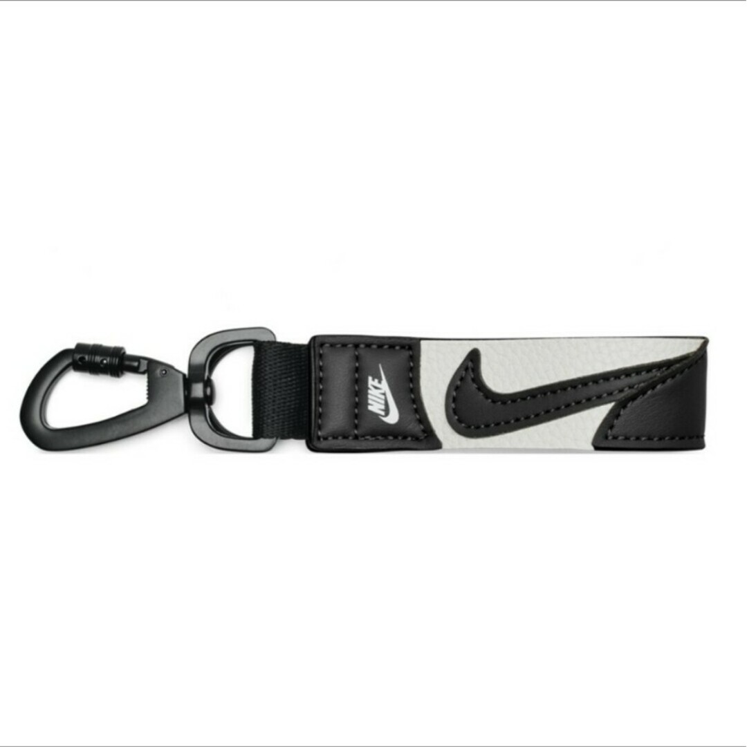 NIKE(ナイキ)のナイキ スポーツアクセサリー カラビナ キーホルダー ブラック　新品 メンズのファッション小物(キーホルダー)の商品写真