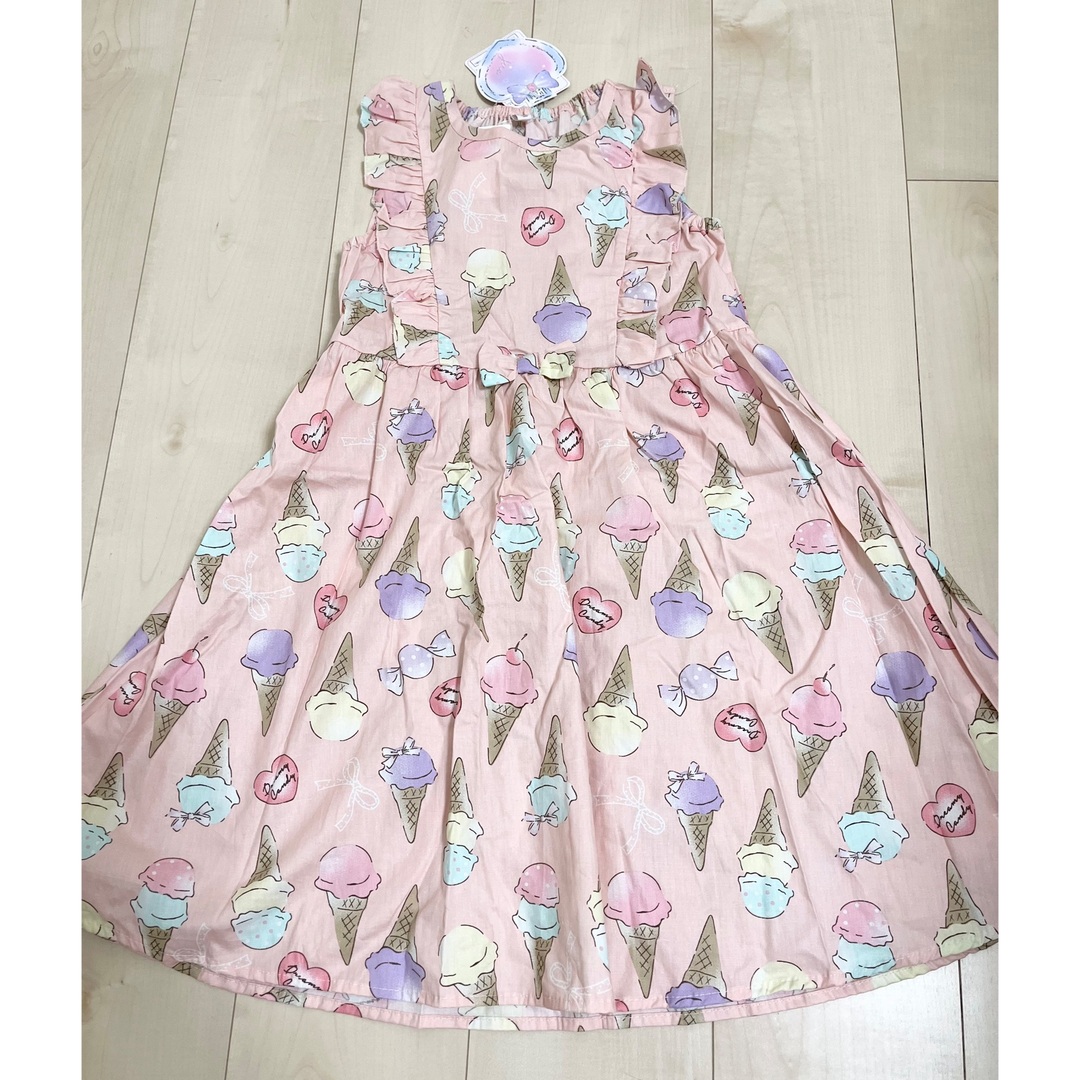 新品 アイスクリーム ワンピース 130 キッズ/ベビー/マタニティのキッズ服女の子用(90cm~)(ワンピース)の商品写真