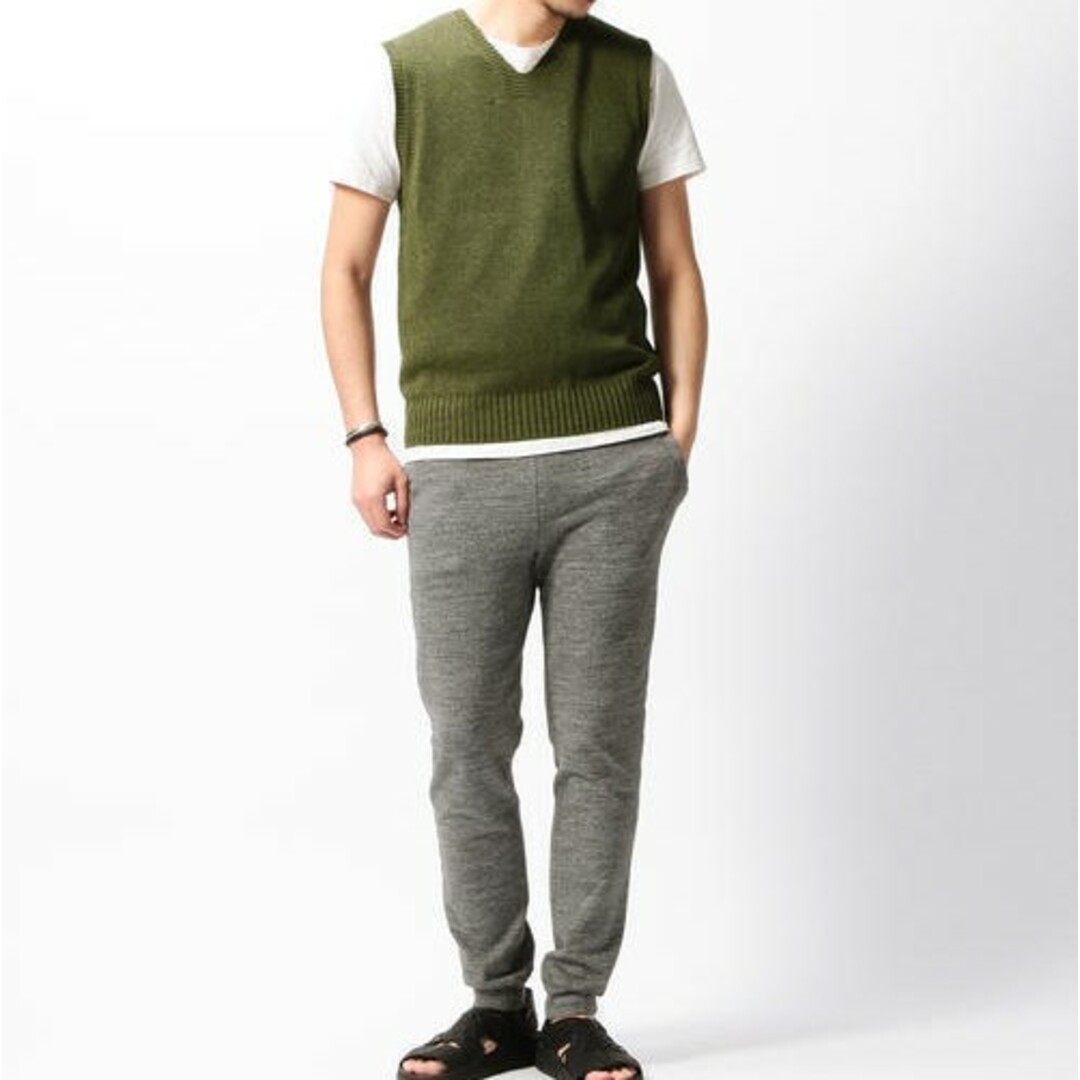 BEAMS PLUS(ビームスプラス)のBEAMS PLUS ビームスプラス Eco Wool Military Vest エコウール ミリタリーニットベスト 11-05-0122-048 M オリーブ セーター Vネック プルオーバー トップス【新古品】【中古】【BEAMS PLUS】 メンズのトップス(ニット/セーター)の商品写真