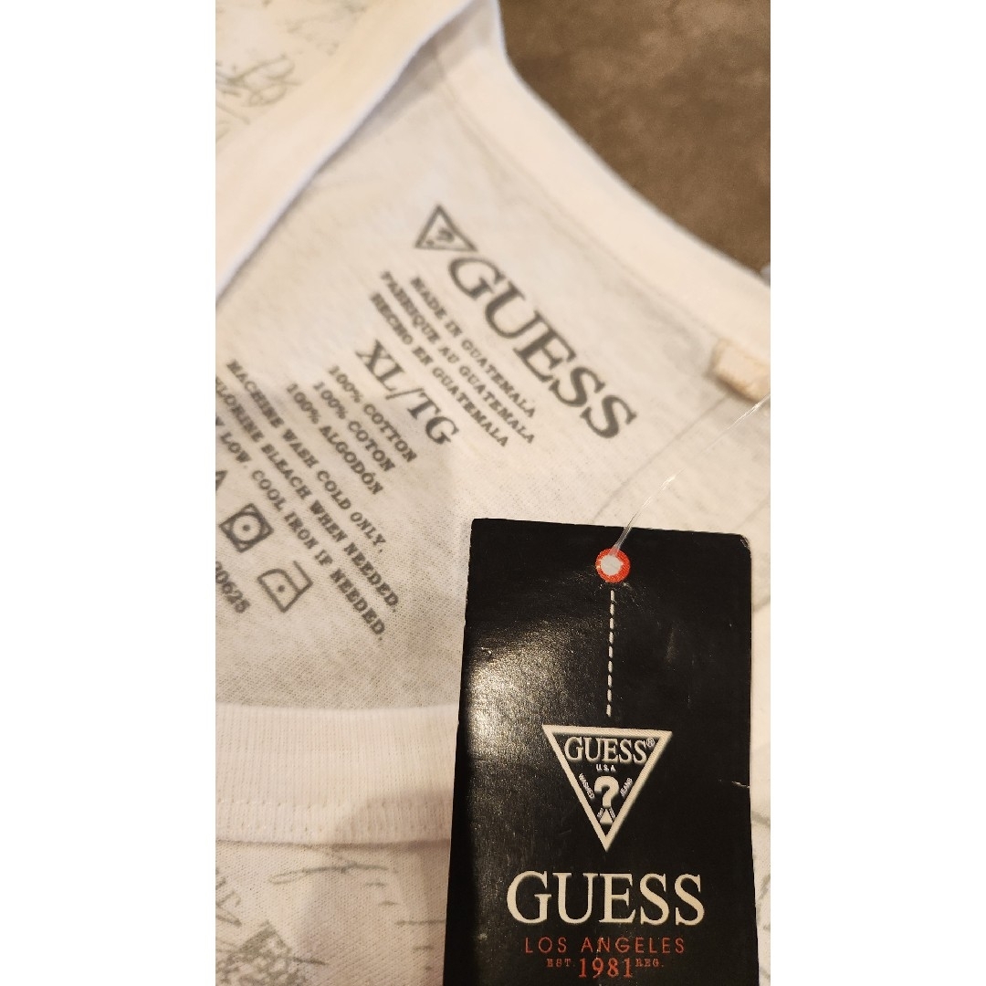 GUESS(ゲス)の【新品】GUESS 　メンズ　 Tシャツ　XLサイズ メンズのトップス(Tシャツ/カットソー(半袖/袖なし))の商品写真