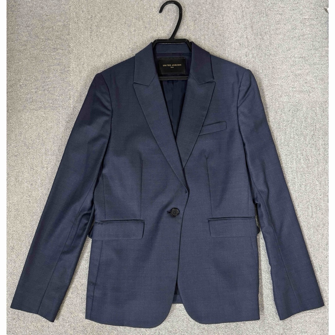 UNITED ARROWS(ユナイテッドアローズ)のユナイテッドアローズ　スラックス ネイビー ジャケット　パンツスーツ  レディースのフォーマル/ドレス(スーツ)の商品写真
