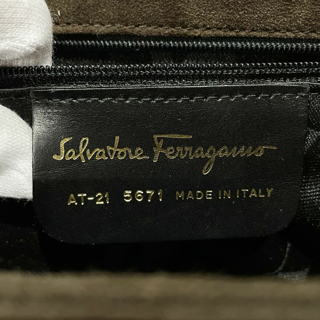 Salvatore Ferragamo(サルヴァトーレフェラガモ)のSalvatore Ferragamo ハンドバッグ ダブル ガンチーニ 2WAY AT-21 5671 スエード レザー レディースのバッグ(ハンドバッグ)の商品写真