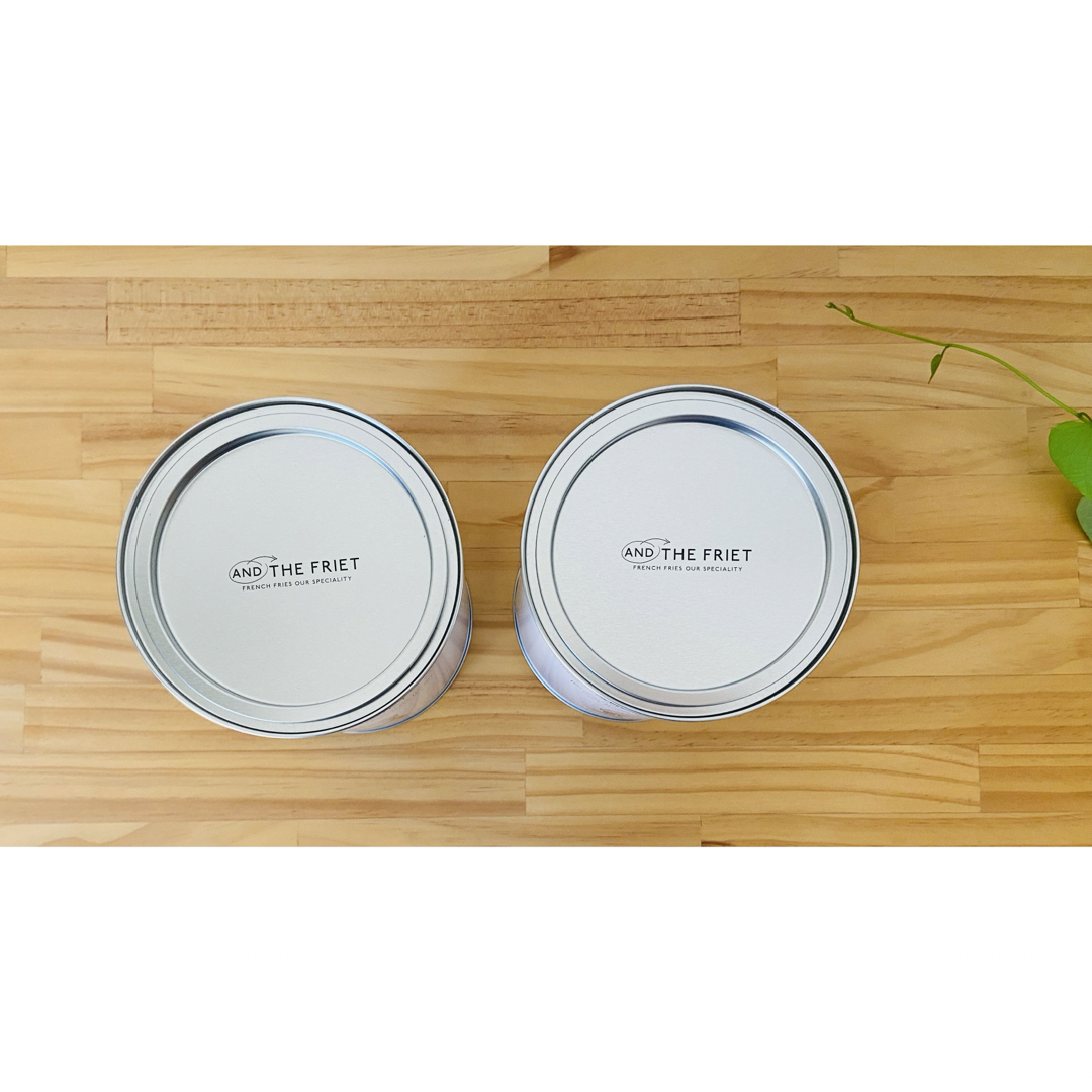 【AND THE FRIET】ポテトパフの空き缶２個セット インテリア/住まい/日用品のインテリア小物(小物入れ)の商品写真