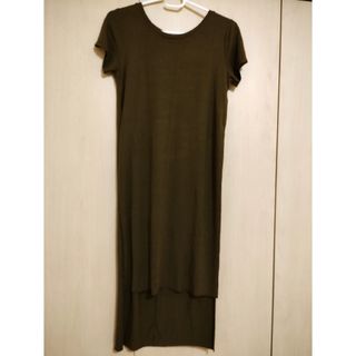 ベルシュカ(Bershka)のスリット入Tシャツワンピ　ロング Tシャツ(Tシャツ(半袖/袖なし))