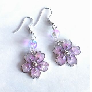 桜の花ピアス(夕闇)