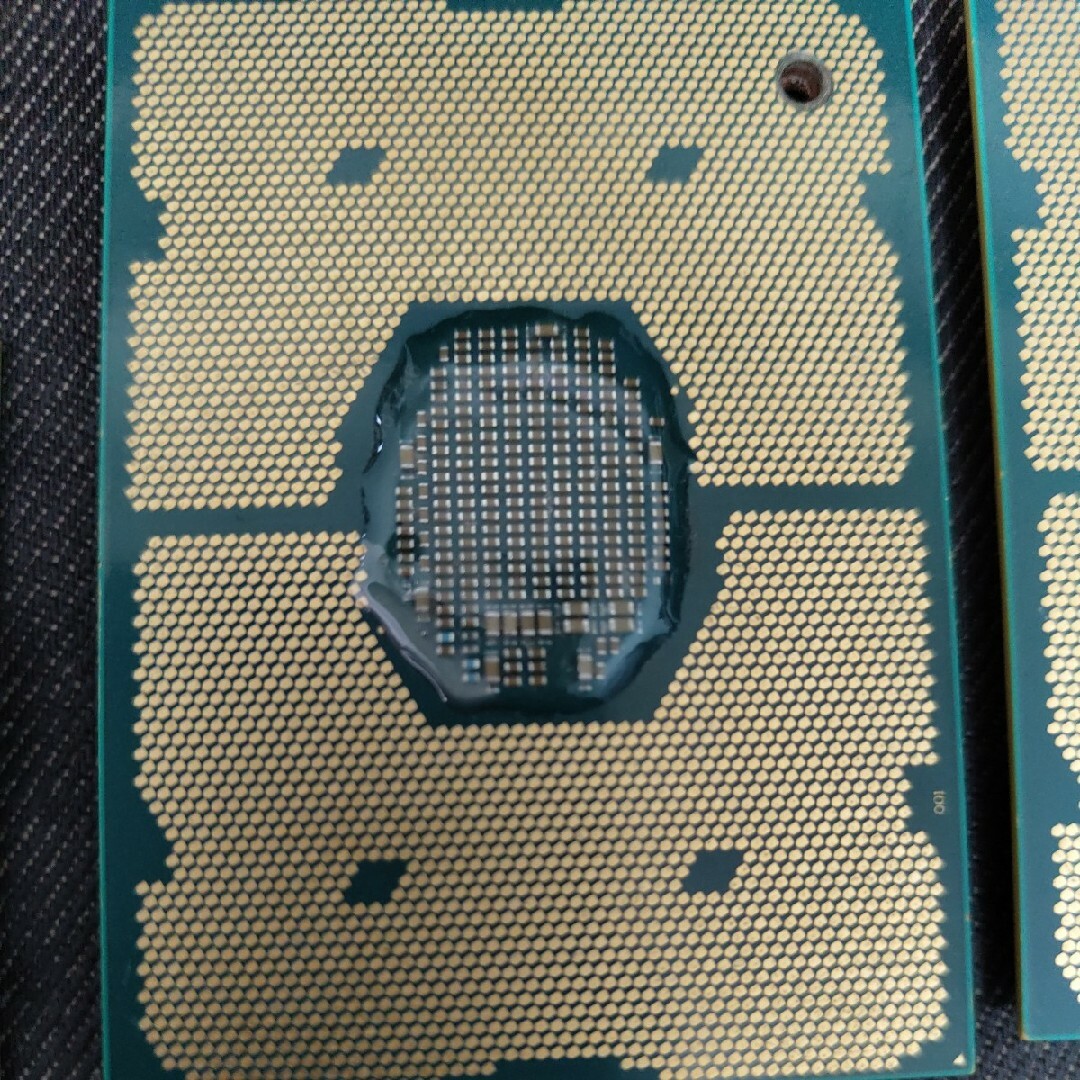 intel - 激レアCPUも! CPUキーホルダー9個セットの通販 by intel - 激レアCPUも! CPUキーホルダー9個セットの通販 by