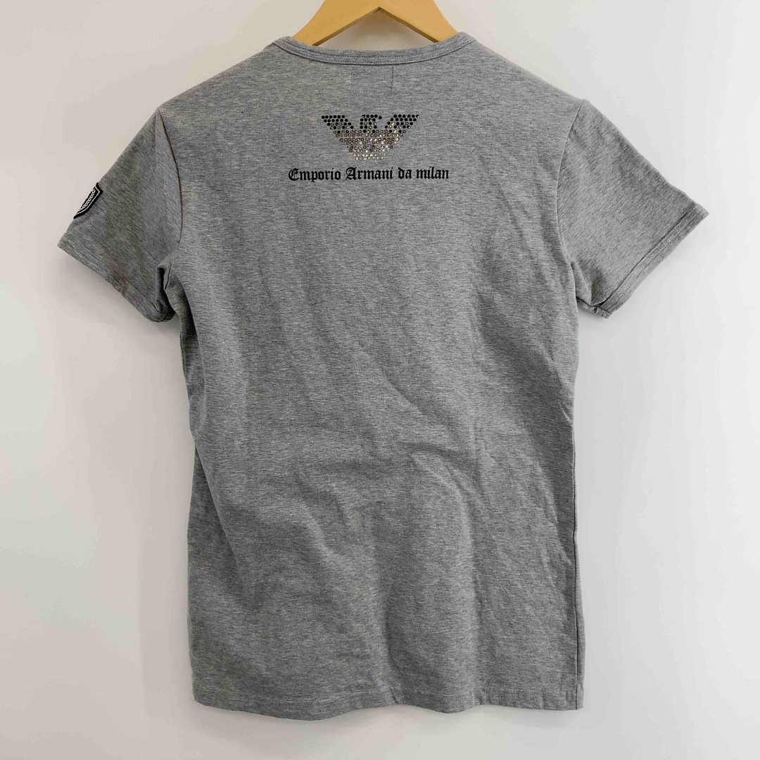 Emporio Armani(エンポリオアルマーニ)のEMPORIO ARMANI エンポリオアルマーニ メンズ Tシャツ半袖 グレー Vネック ワッペン スワロフスキー刺繡 メンズのトップス(Tシャツ/カットソー(半袖/袖なし))の商品写真