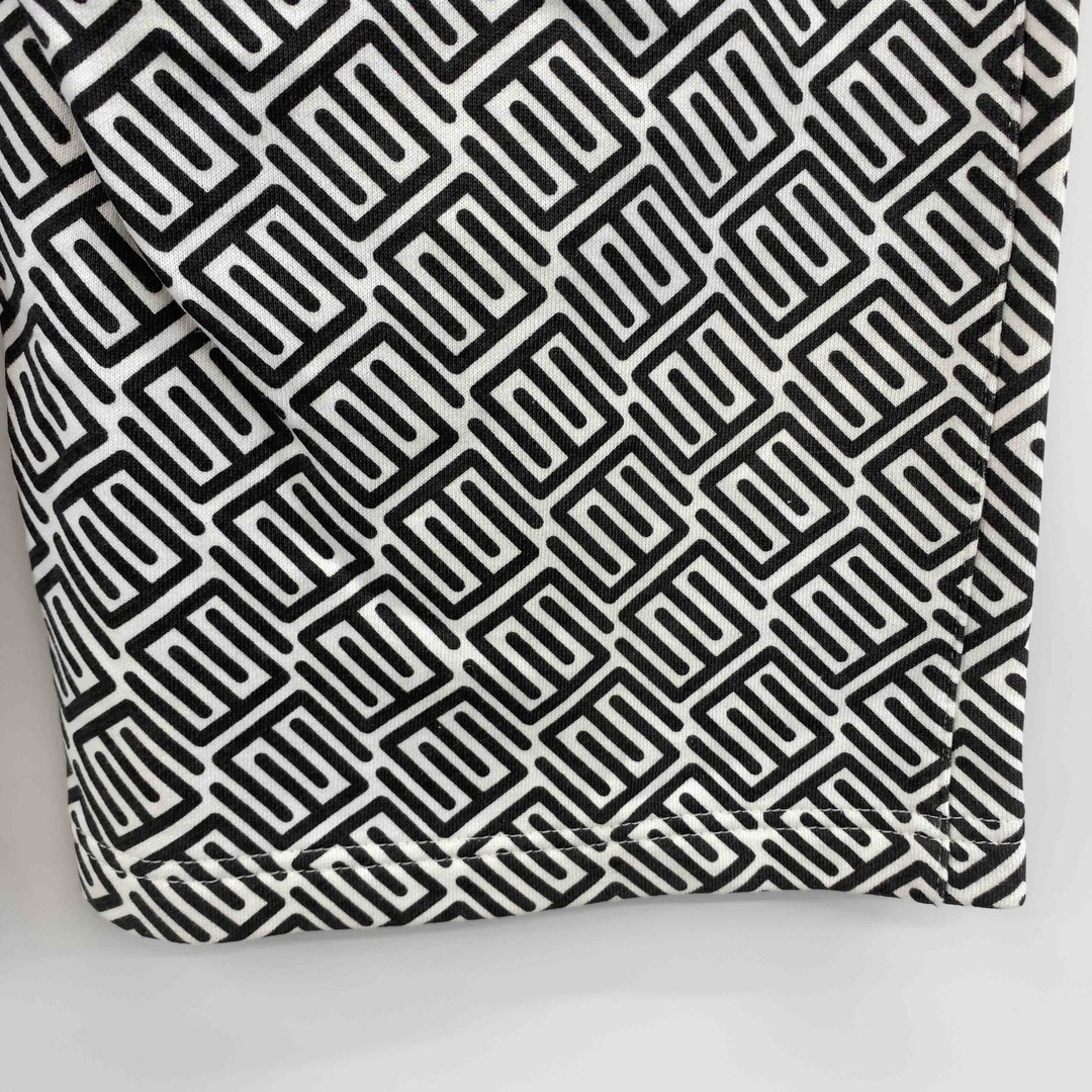 EMPORIO ARMANI エンポリオアルマーニ 　白×黒　総柄　カジュアル　メンズ その他パンツ メンズのパンツ(その他)の商品写真