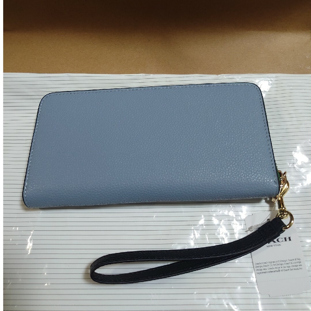 COACH(コーチ)のCOACH　長財布　新品　未使用　馬車 レディースのファッション小物(財布)の商品写真