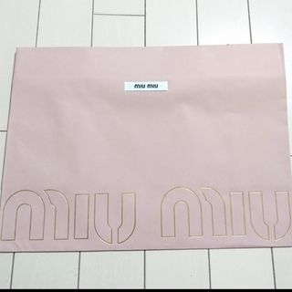 ミュウミュウ(miumiu)の♥️あずき様用 ミュウミュウ  ショッパー♥️手提げ紙袋②(ショップ袋)