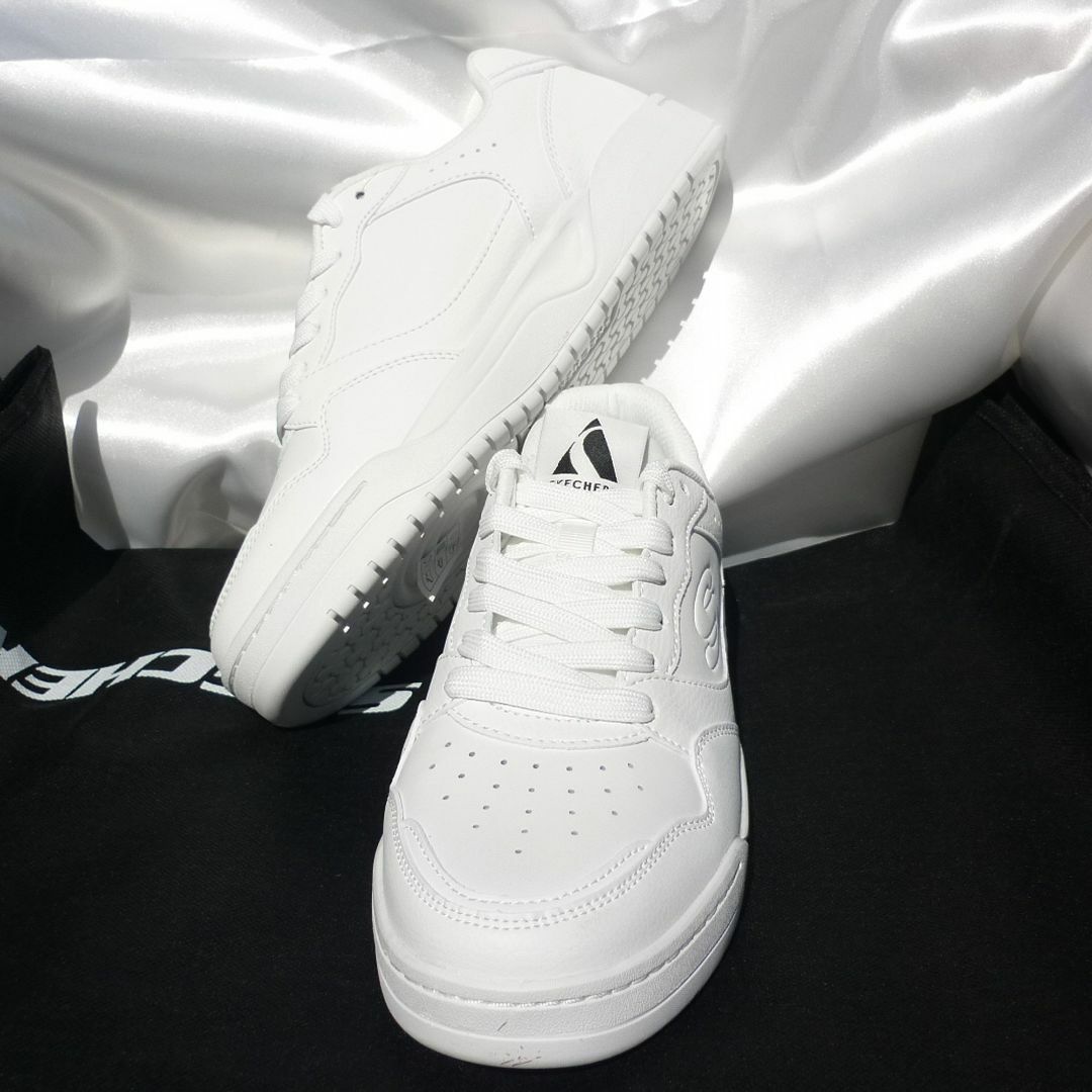 SKECHERS(スケッチャーズ)の新品（25.5cm相当）スケッチャーズ メンズスニーカー白ホワイト メンズの靴/シューズ(スニーカー)の商品写真