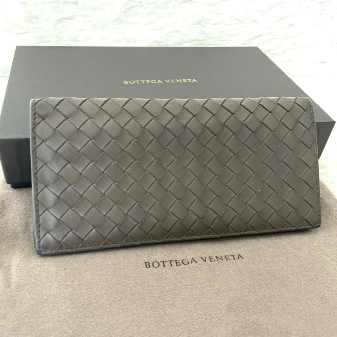 Bottega Veneta(ボッテガヴェネタ)のBOTTEGA ボッテガ イントレチャート 二つ折り 長財布 グレージュ レザー メンズのファッション小物(折り財布)の商品写真