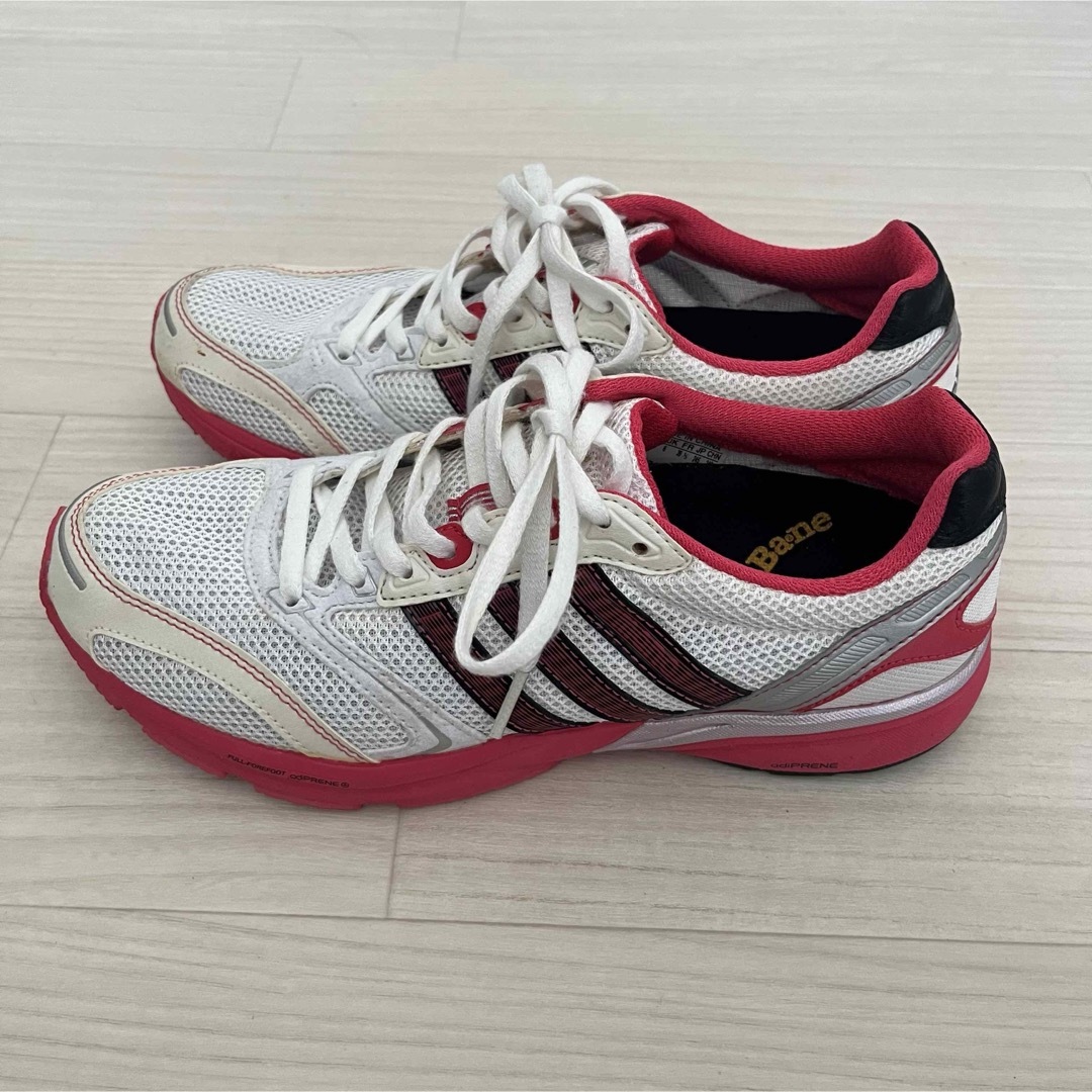 adidas(アディダス)のadidas アディダス　ランニング　スニーカー レディースの靴/シューズ(スニーカー)の商品写真