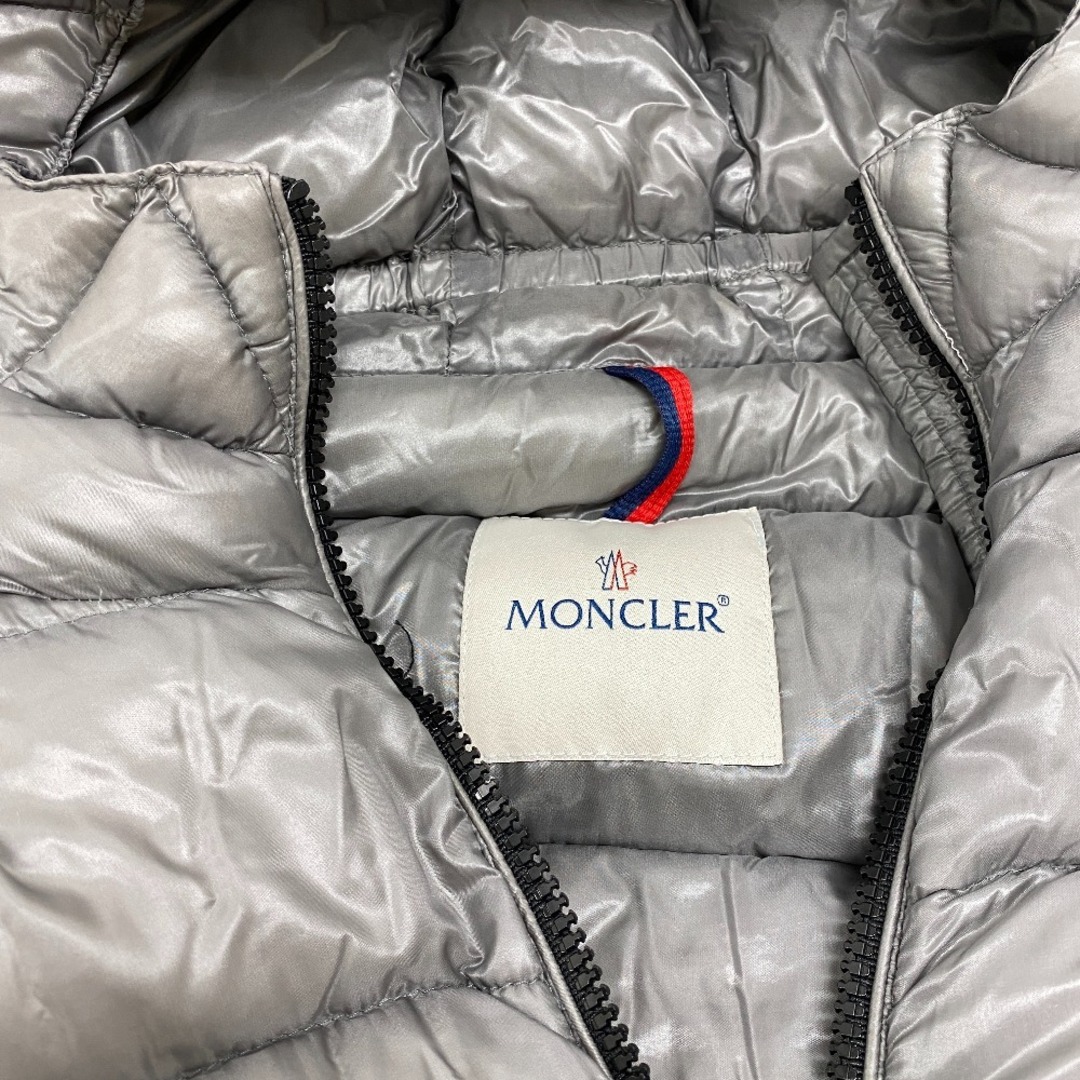 MONCLER(モンクレール)のモンクレール MONCLER ダウンジャケット
 SUYEN 14Y 14年 グレー レディースのジャケット/アウター(ダウンジャケット)の商品写真