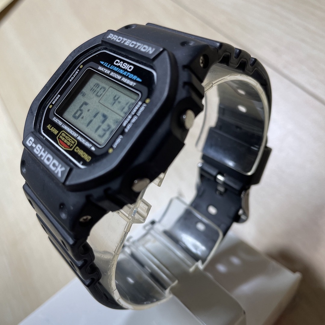 G-SHOCK(ジーショック)のCASIO G-SHOCK DW-5600腕時計 メンズの時計(腕時計(デジタル))の商品写真