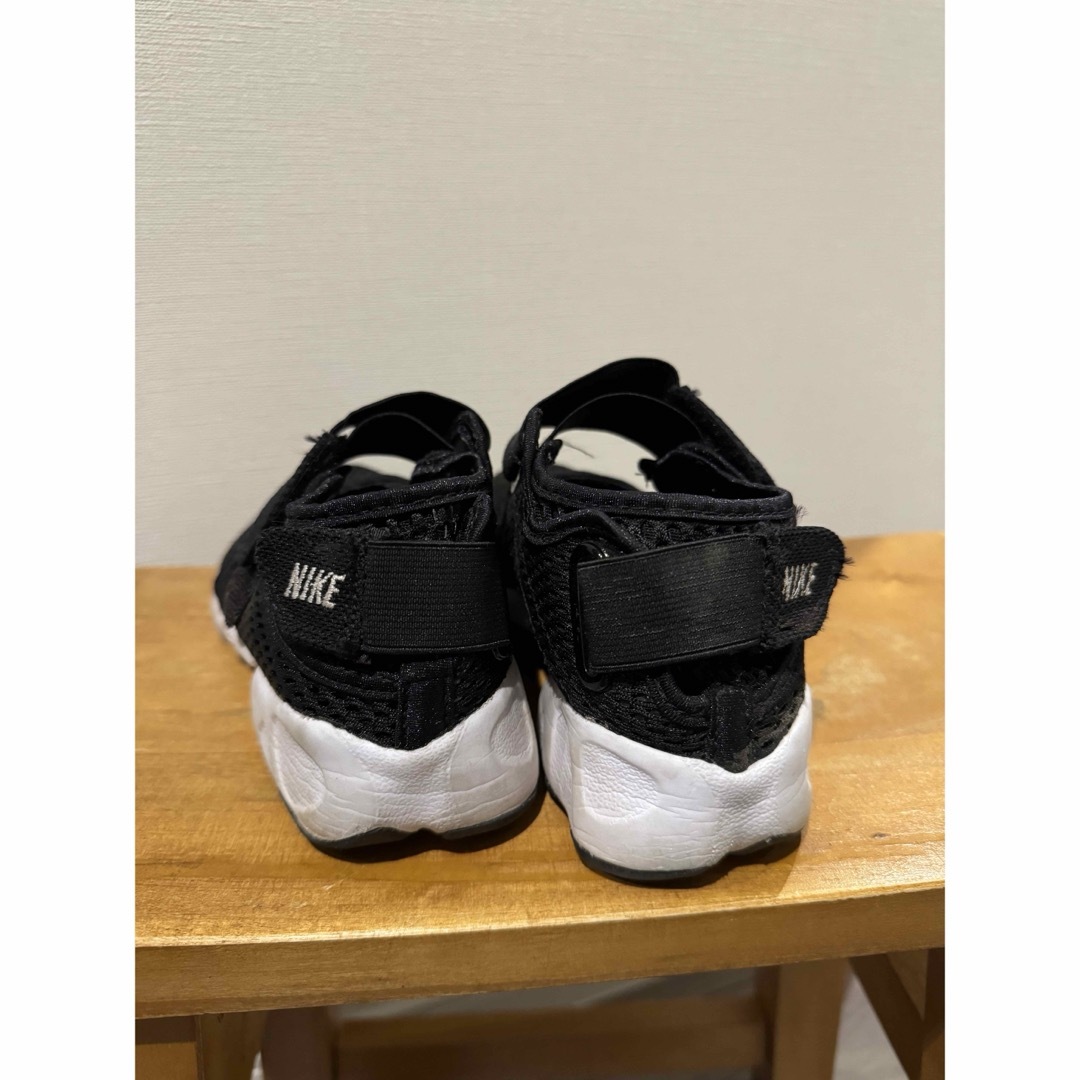 NIKE(ナイキ)のナイキ　リフト　キッズ21㎝ キッズ/ベビー/マタニティのキッズ靴/シューズ(15cm~)(サンダル)の商品写真