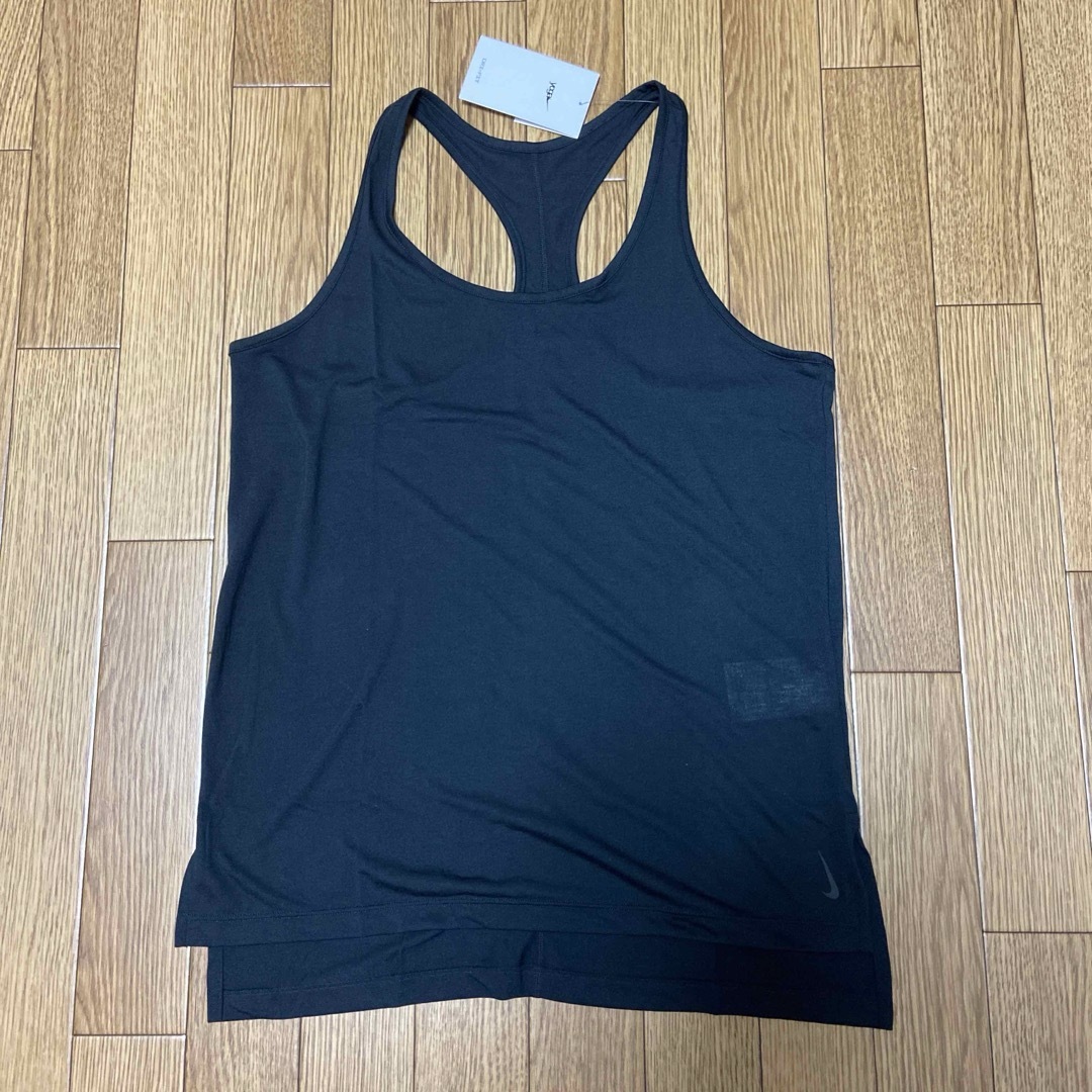 NIKE(ナイキ)のNIKE YOGA ナイキ ヨガ ウィメンズタンクトップ  L レディースのトップス(タンクトップ)の商品写真