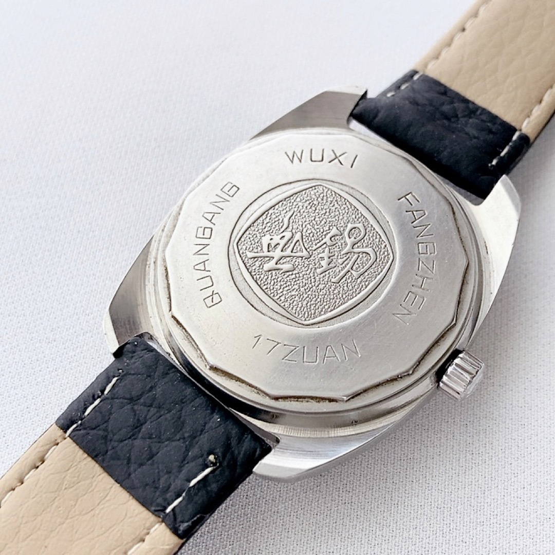 WUXI 無錫　17石　メンズ手巻き腕時計　稼動品　ビンテージ メンズの時計(腕時計(アナログ))の商品写真
