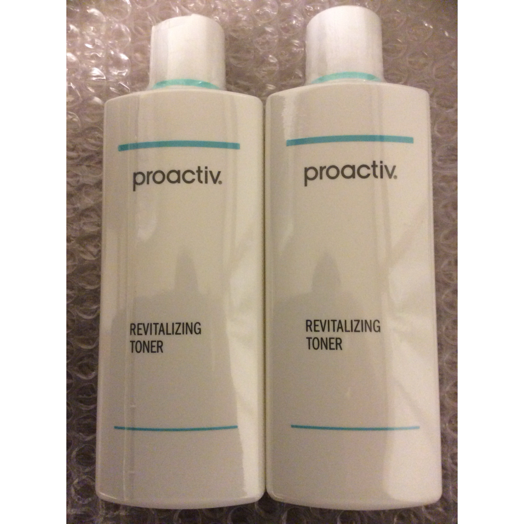 proactiv(プロアクティブ)のプロアクティブ 特大のホームランサイズ化粧水リバイタライジング トナー　180m コスメ/美容のスキンケア/基礎化粧品(化粧水/ローション)の商品写真