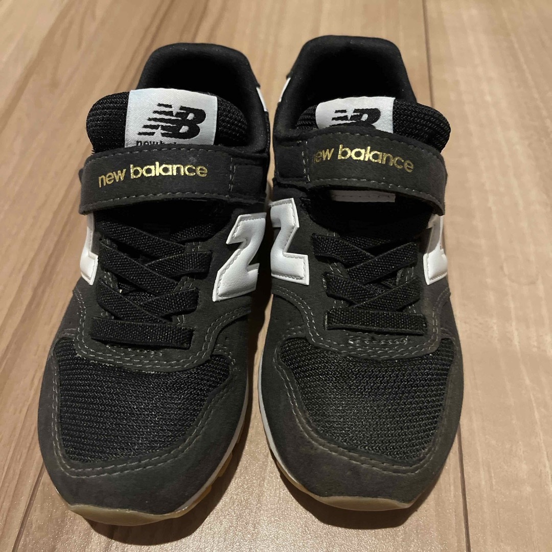 New Balance(ニューバランス)のNew Balance  黒　17センチ キッズ/ベビー/マタニティのキッズ靴/シューズ(15cm~)(スニーカー)の商品写真