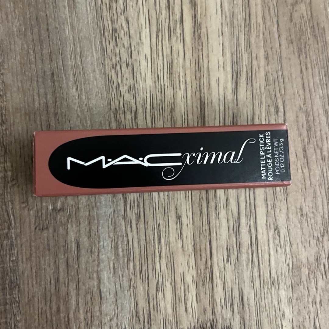MAC(マック)のMAC マキシマルシルキーマットリップスティック 682マルイットトゥザマックス コスメ/美容のベースメイク/化粧品(口紅)の商品写真
