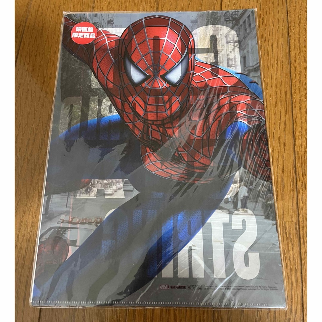 MARVEL(マーベル)の新品　映画館限定　スパイダーマン　クリアファイル2枚 エンタメ/ホビーのアニメグッズ(クリアファイル)の商品写真