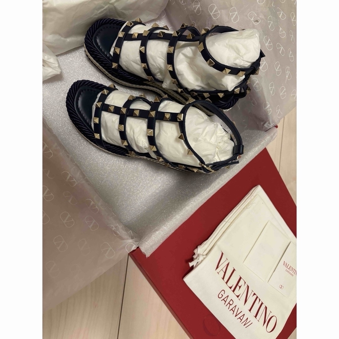 VALENTINO(ヴァレンティノ)のヴァレンティノ　ウェッジサンダル レディースの靴/シューズ(サンダル)の商品写真