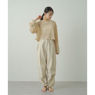 オメカシ(Omekashi)のアーシー　earthy シアークロップドロンT ベージュ(Tシャツ(長袖/七分))