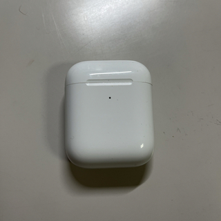 APPLE AirPods with Charging Case MV7N2J/(ヘッドフォン/イヤフォン)