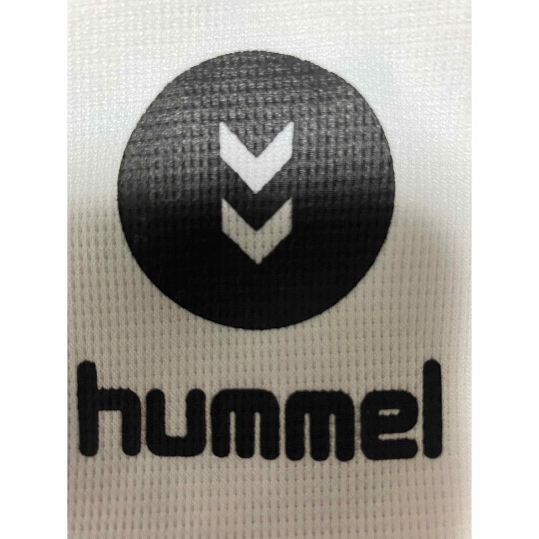 hummel(ヒュンメル)のインナーシャツ　hummel  130cm キッズ/ベビー/マタニティのキッズ服男の子用(90cm~)(Tシャツ/カットソー)の商品写真