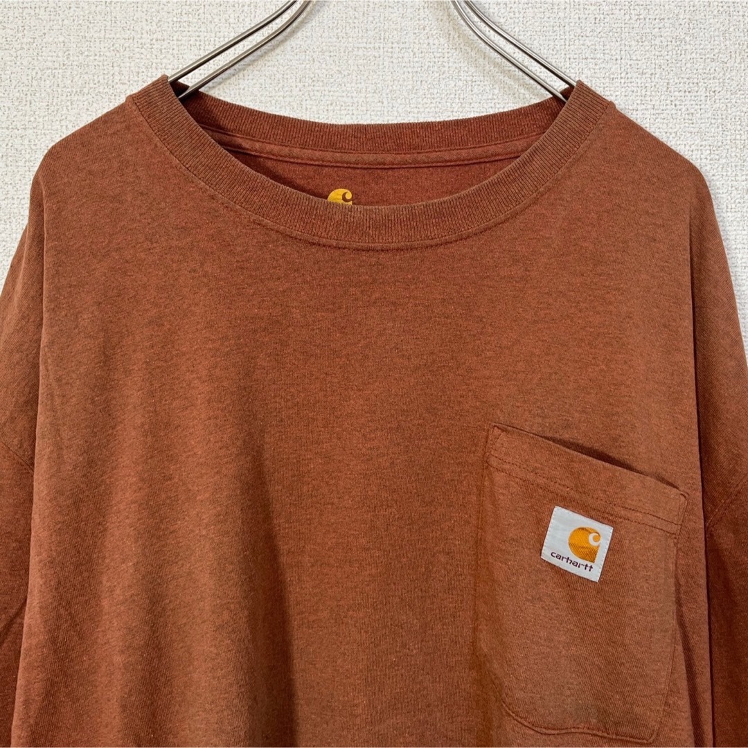 carhartt(カーハート)の【カーハート】半袖Tシャツ　胸ポケット　ワンポイントロゴ　ブラウン茶色F9 メンズのトップス(Tシャツ/カットソー(半袖/袖なし))の商品写真