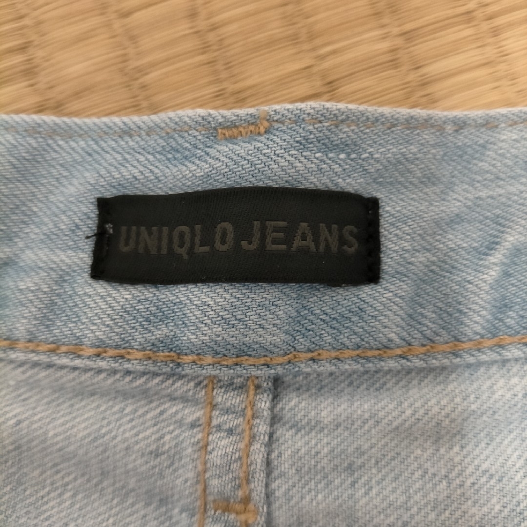 UNIQLO(ユニクロ)のユニクロUNIQLO ジーンズJEANS ダメージ レディースのパンツ(デニム/ジーンズ)の商品写真