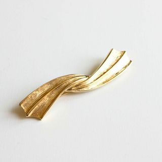 ジバンシィ ブローチ/コサージュの通販 100点以上 | GIVENCHYの ジバンシィ ブローチ/コサージュの通販 100点以上 | GIVENCHYの