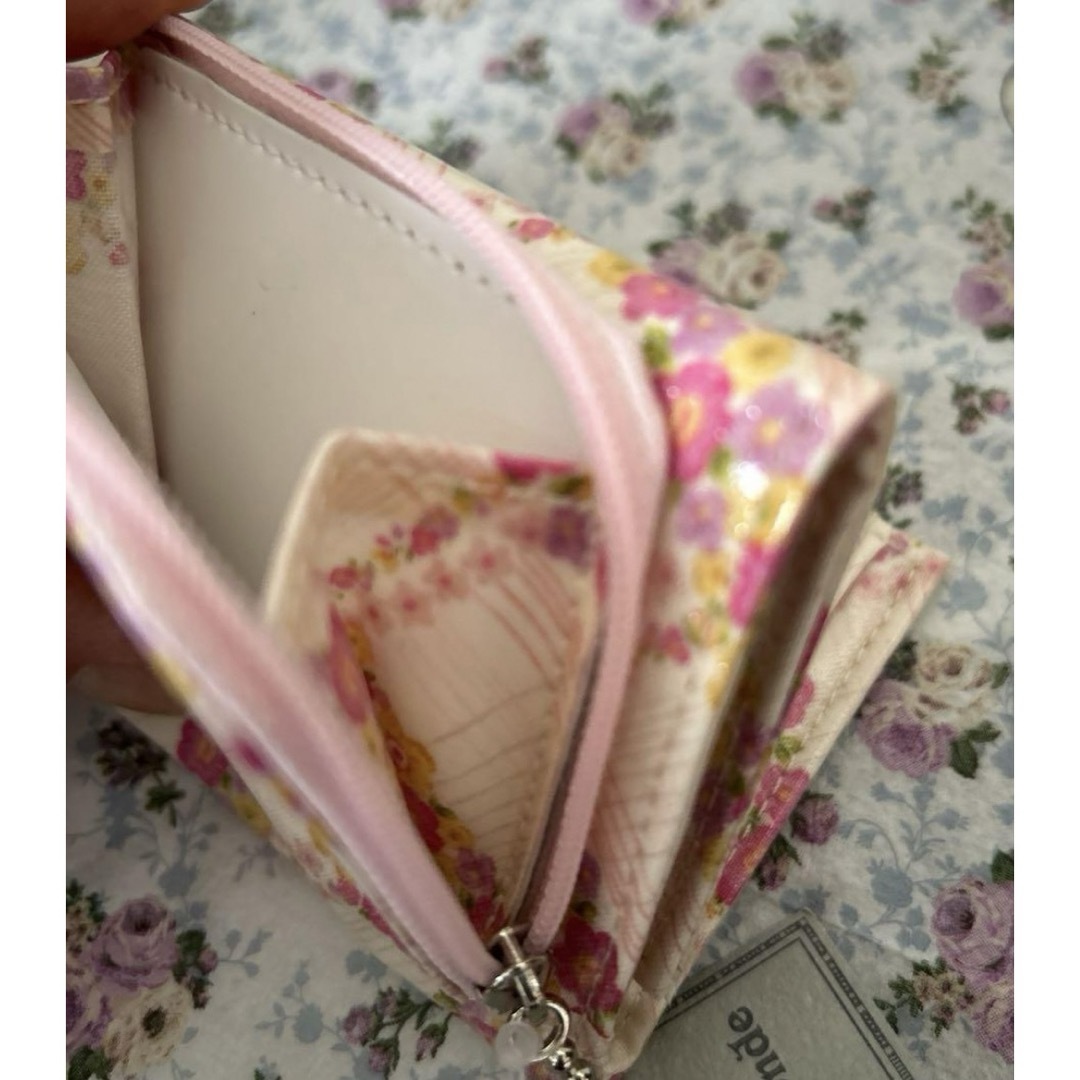 Cutie Blonde(キューティーブロンド)のCutie  Blonde 三つ折財布 レディースのファッション小物(財布)の商品写真