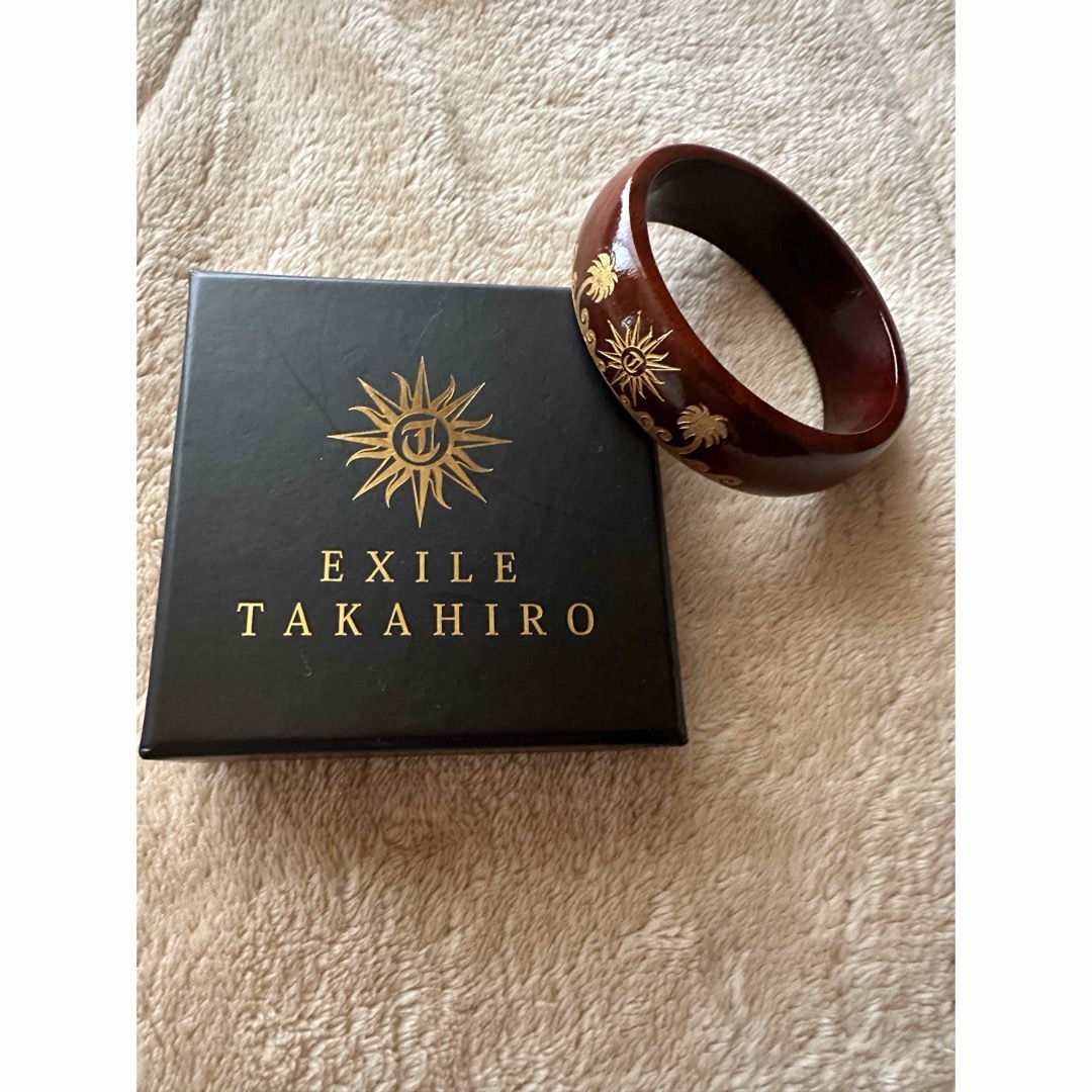 EXILE(エグザイル)のEXILE TAKAHIRO 個展　バングル エンタメ/ホビーのタレントグッズ(ミュージシャン)の商品写真