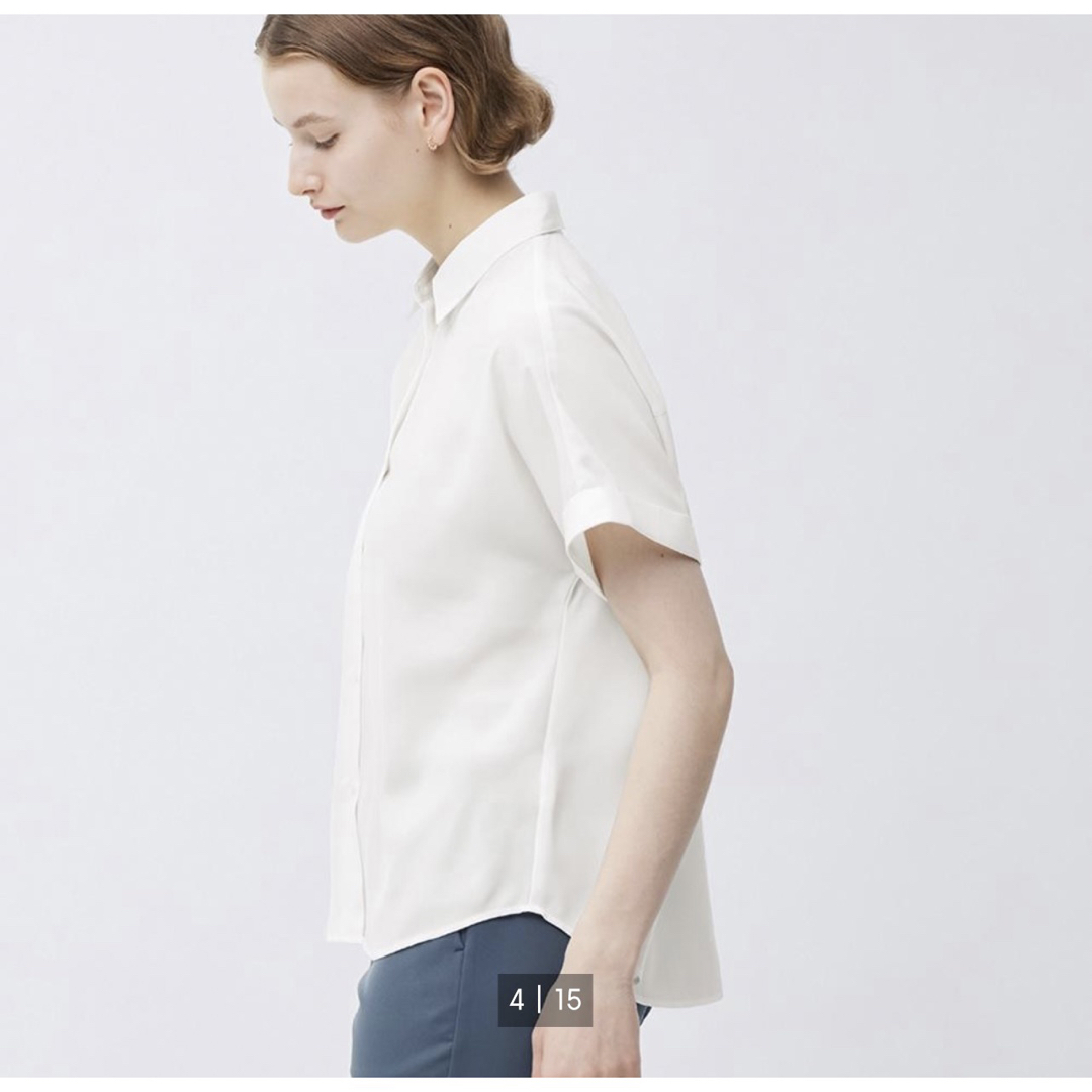 GU(ジーユー)の新品 2024 タグ付きGUドレープシャツ(半袖) ホワイト レディースのトップス(シャツ/ブラウス(半袖/袖なし))の商品写真